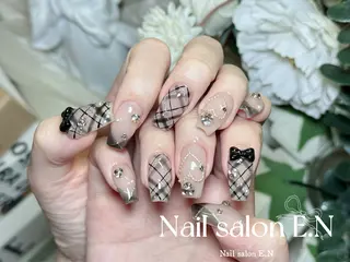 ネイル E.N🦋 長さ出し/持ち込みのネイルデザイン