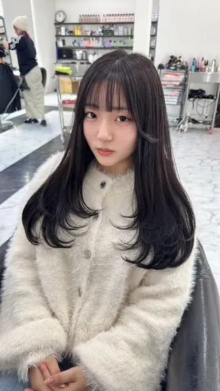 ロング DEAN岡崎所属・DEAN AYAのヘアスタイル