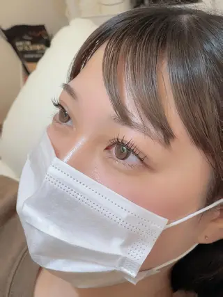 マツエク・マツパ IRIELASH所属・市岡 めいの眉毛・アイブロウイメージ