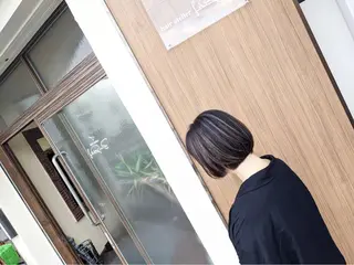 ショート カラー LaRmE Ayumi.のヘアスタイル