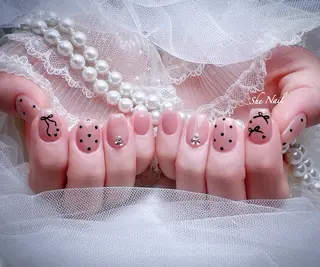 ネイル She   Nail所属・ISA_ BELLAのネイルデザイン
