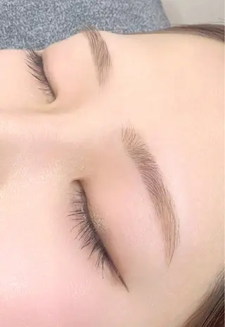 アイブロウ REGINA (レジーナ)所属・REGINA ネイルまつげエステの眉毛・アイブロウイメージ