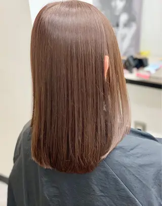 ミディアム カラー louwe 武藤幸世のヘアスタイル