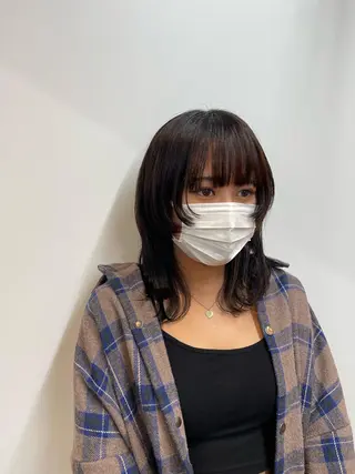 ミディアム yuika .のヘアスタイル