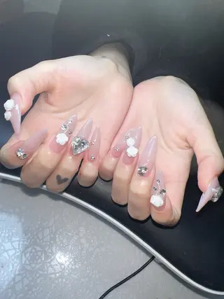 ネイル Lee Nailsのネイルデザイン