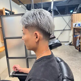 ショート カラー メンズ 梅本 淑人のヘアスタイル