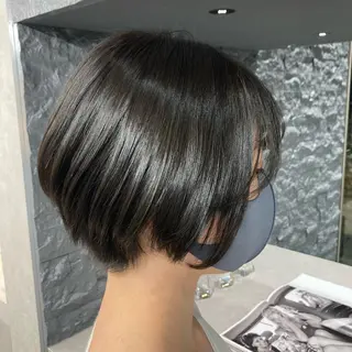 ショート カラー たかはし まいのヘアスタイル