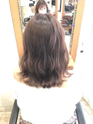 セミロング カラー 100%髪質改善特化 TRUNSのヘアスタイル