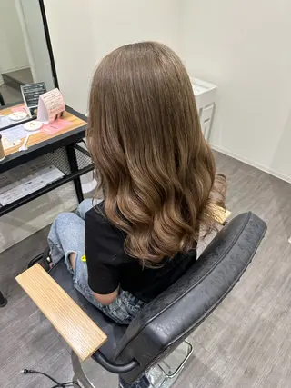 セミロング カラー 艶髪レイヤー上田 紗也🇰🇷💗のヘアスタイル