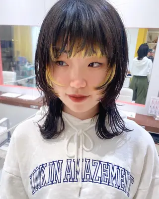 ミディアム カラー HOLON池袋所属・ウルフカット ハッシュカット/七海のヘアスタイル