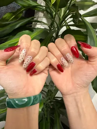 ネイル バラ ばらのネイルデザイン