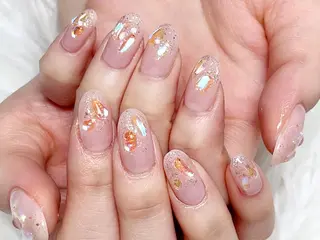 ネイル Elegant beautyルイのネイルデザイン