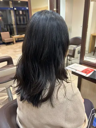 セミロング 脇野 真琴のヘアスタイル