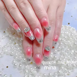 ネイル queensnail 🧸mikiのネイルデザイン
