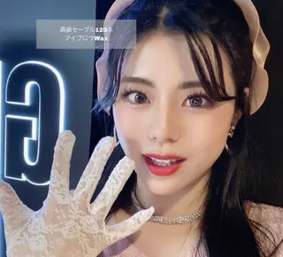 アイブロウ Selena (セレーナ)のエステ・リラクイメージ