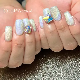 ネイル 藤崎 恵梨香のネイルデザイン