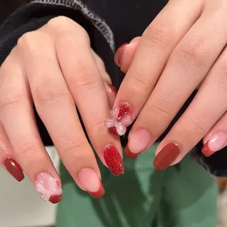 ネイル Momone ／渋谷／パラジェルのネイルデザイン