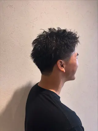 ショート パーマ メンズ 室塚 志穏のヘアスタイル