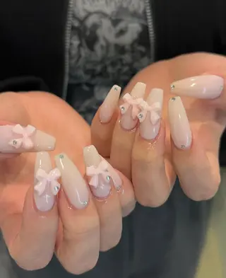 ネイル Chisa Nail Studio所属・リ リのネイルデザイン