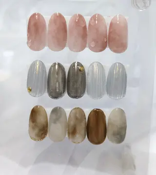 ネイル 會田 瑠衣のネイルデザイン