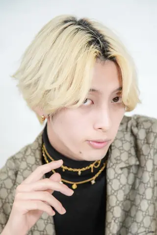 ミディアム カラー メンズ シースルーマッシュ/ メンズ/KYOHEIのヘアスタイル