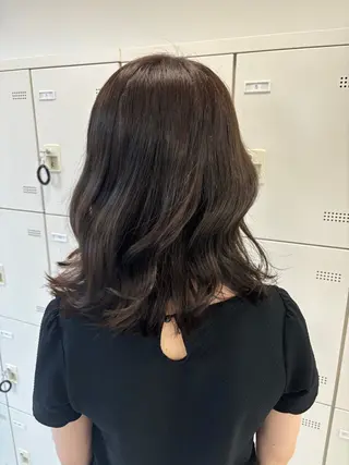 セミロング 韓国ヘア/ブリーチ無 しWカラー/オリーブのヘアスタイル