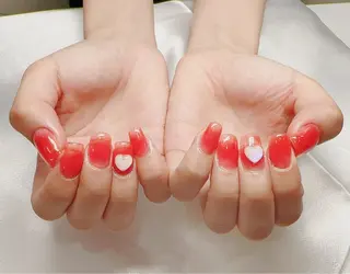 ネイル Ui_Amor (パラジェル)のネイルデザイン