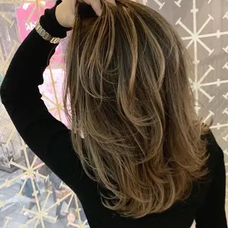 セミロング 指名支持率NO.1 スタイリストのヘアスタイル