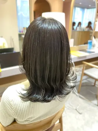 ミディアム カラー merc.🐰澤田 凜のヘアスタイル