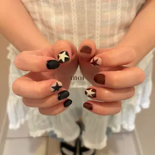 ネイル moi nail ˙⋆.˚のネイルデザイン