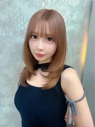 セミロング カラー 韓国ヘア特化💍 tiam💍ブリーチのヘアスタイル