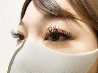 マツエク・マツパ salonde CHANELのマツエク・マツパデザイン