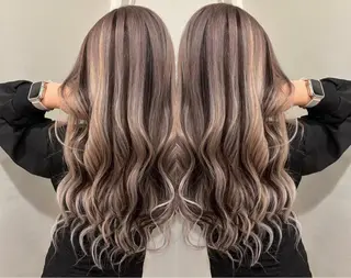 セミロング カラー ヘアアレンジ 🔥ハイトーンカラー ギャルNAOKI🔥のヘアスタイル