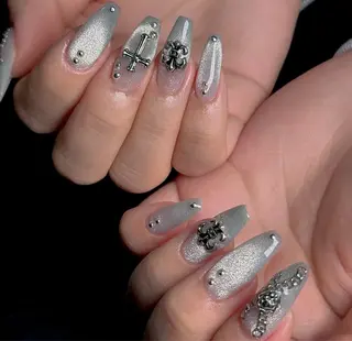 ネイル Lina nail所属・Lunaa 池袋のネイルデザイン