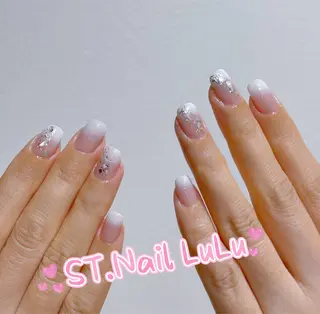 ネイル エスティーネイル ルルのネイルデザイン