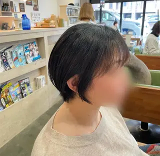 ショート サイトウ アヤナのヘアスタイル