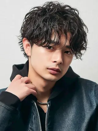 パーマ メンズ 西 優衣奈のヘアスタイル