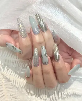 ネイル WISTERIA SAKAEのネイルデザイン