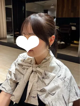 セミロング 穂積 未優のヘアスタイル
