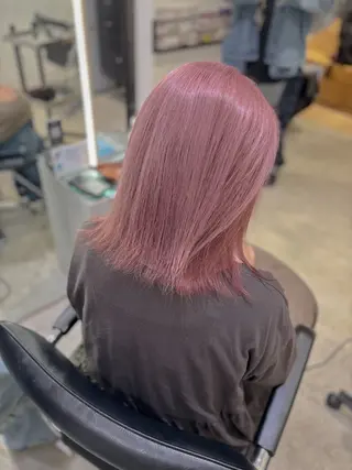 ミディアム カラー 須藤 萌のヘアスタイル