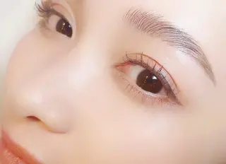 アイブロウ fiio brow 大阪西梅田北新地店所属・HBL/梅田/ ここな🪼のマツエク・マツパデザイン