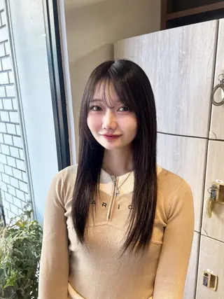 ロング 熊田 秀佳のヘアスタイル