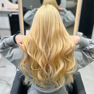 カラー MOMOKA /　Lapis今泉店のヘアスタイル