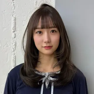 セミロング カラー 暗髪／艶髪／渋谷/ モモカ🎀のヘアスタイル