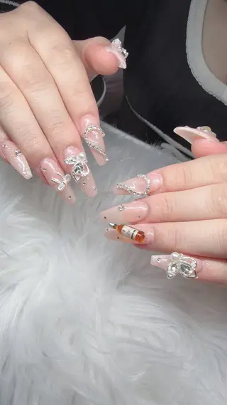 ネイル Lee Nailsのネイルデザイン