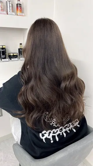 ロング ハイトーン/心斎橋 🌙イツキのヘアスタイル