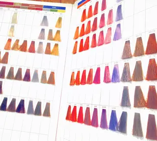 カラー nishimura makotoのヘアスタイル