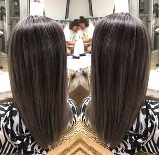 セミロング カラー rollen所属・美魔女 美容師NAOのヘアスタイル