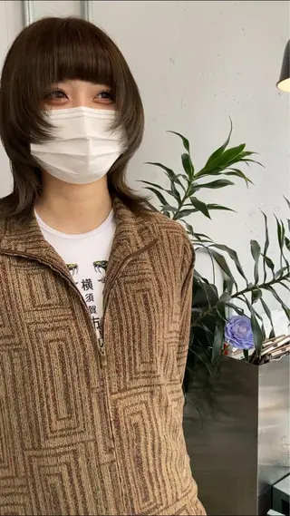 ミディアム 新井 広樹のヘアスタイル