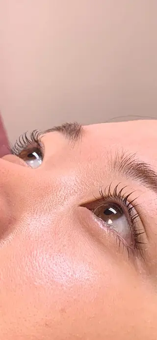 マツエク・マツパ ビューティーサロンたけ子所属・ビューティーサロン たけ子　内田のネイルデザイン